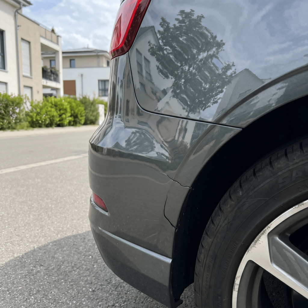 Ultra-realistic_damage_documen_Nano_Banana_Pro_34695